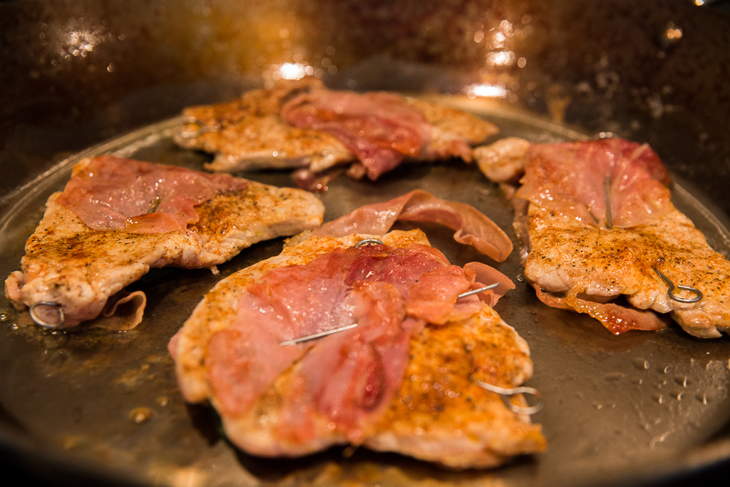 Spargelgemüse, Salzkartoffeln und Saltimbocca vom Schwein | Leroys Welt